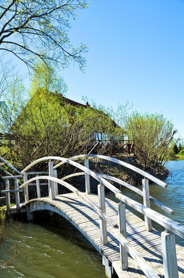 فيلا Dom Na Wodzie Mazury Dzwierzuty المظهر الخارجي الصورة